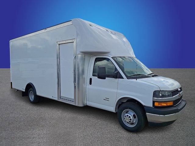 2026 Chevrolet Express Cutaway 4500 2WT