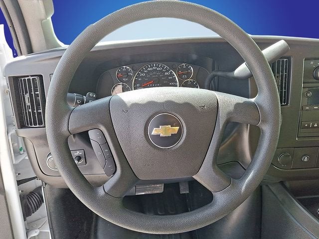 2024 Chevrolet Express Cutaway 4500 2WT