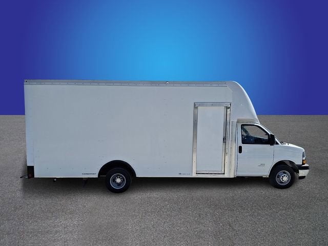 2026 Chevrolet Express Cutaway 4500 2WT