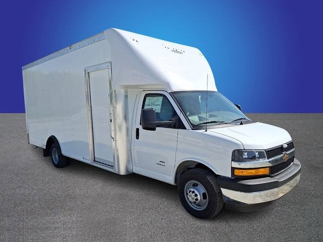 2026 Chevrolet Express Cutaway 4500 2WT