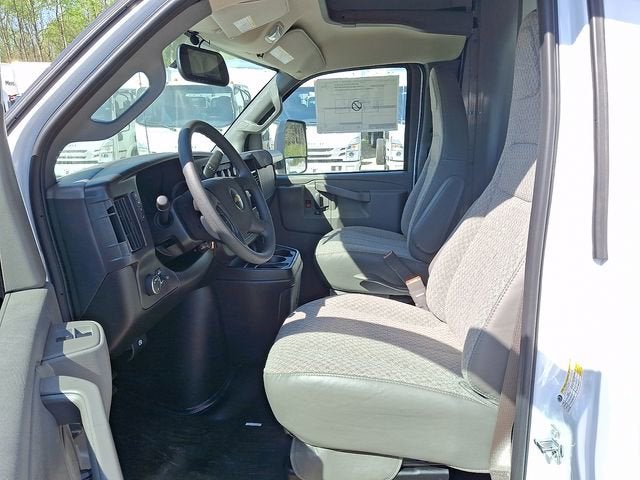 2026 Chevrolet Express Cutaway 4500 2WT