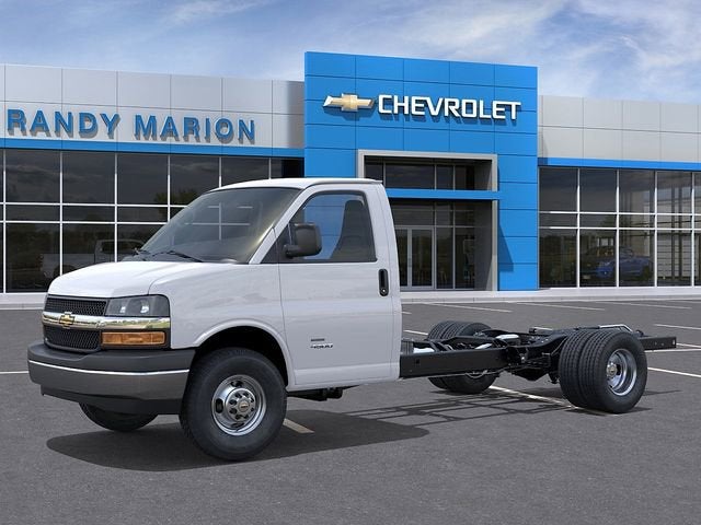 2026 Chevrolet Express Cutaway 4500 Base