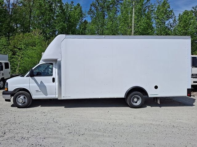2024 Chevrolet Express Cutaway 4500 2WT