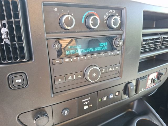 2026 Chevrolet Express Cutaway 4500 2WT