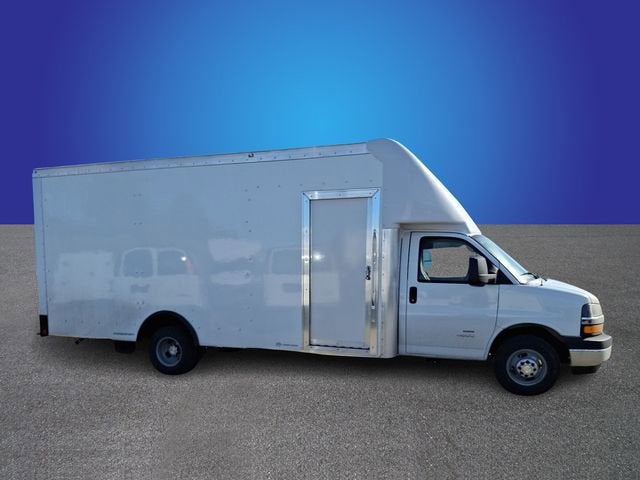 2025 Chevrolet Express Cutaway 4500 2WT