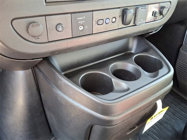 2025 Chevrolet Express Cutaway 4500 2WT