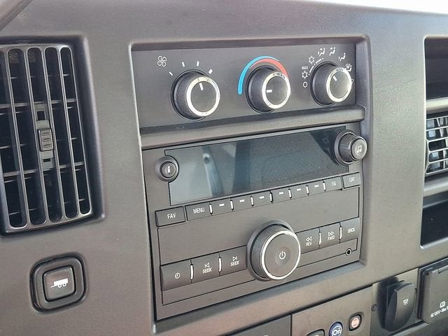 2025 Chevrolet Express Cutaway 4500 2WT