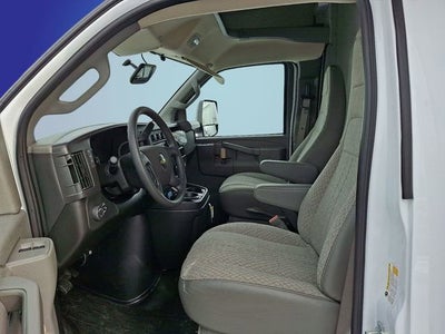 2025 Chevrolet Express Cutaway 4500 2WT