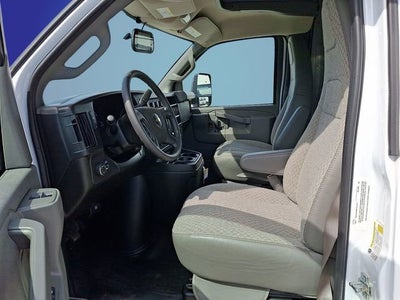 2025 Chevrolet Express Cutaway 4500 2WT