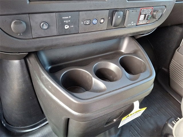 2025 Chevrolet Express Cutaway 4500 2WT