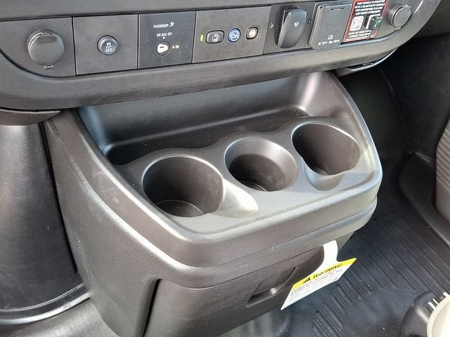 2025 Chevrolet Express Cutaway 4500 2WT