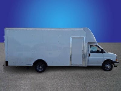 2025 Chevrolet Express Cutaway 4500 2WT