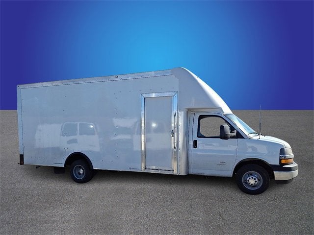 2025 Chevrolet Express Cutaway 4500 2WT