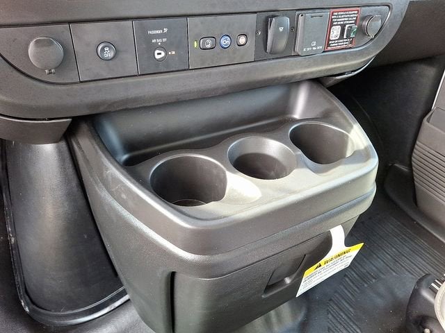 2025 Chevrolet Express Cutaway 4500 2WT