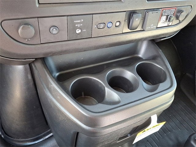 2025 Chevrolet Express Cutaway 4500 2WT