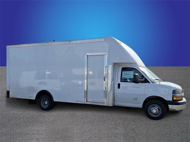 2025 Chevrolet Express Cutaway 4500 2WT