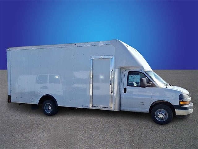 2025 Chevrolet Express Cutaway 4500 2WT