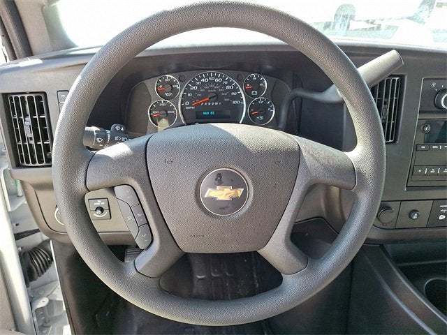 2025 Chevrolet Express Cutaway 4500 2WT