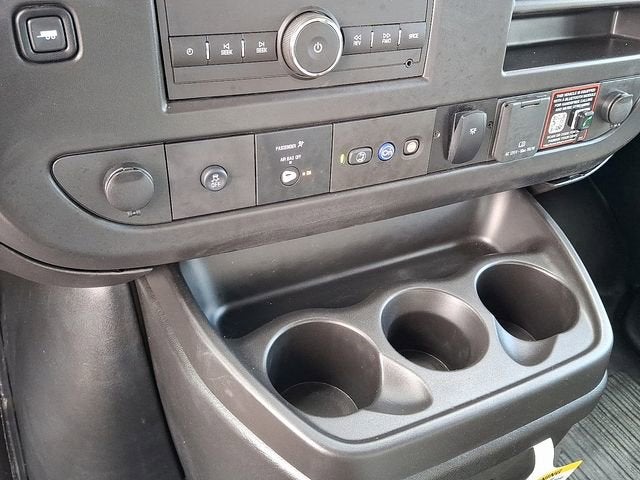 2025 Chevrolet Express Cutaway 4500 2WT