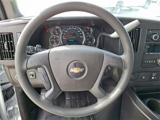 2025 Chevrolet Express Cutaway 4500 2WT