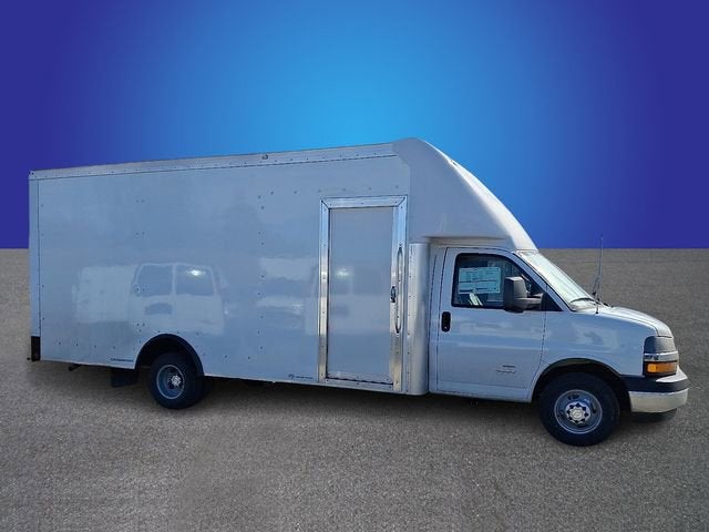 2025 Chevrolet Express Cutaway 4500 2WT