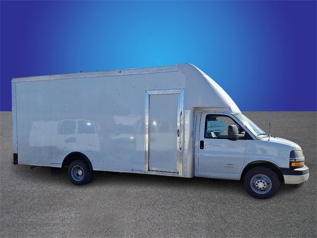 2025 Chevrolet Express Cutaway 4500 2WT