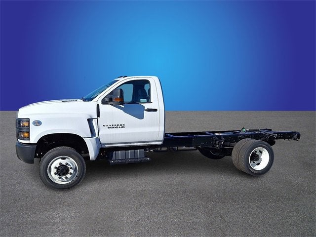 2024 Chevrolet Silverado 5500 HD Work Truck