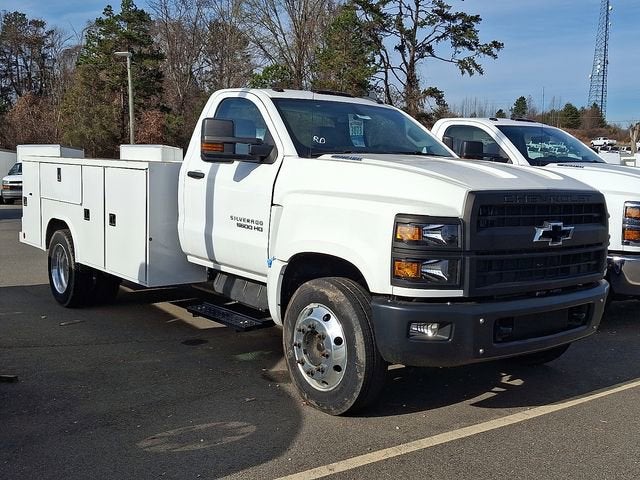 2023 Chevrolet Silverado 5500 HD Work Truck