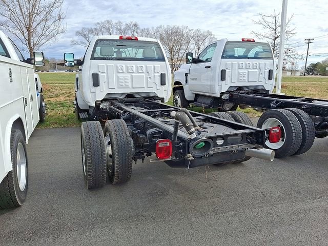 2024 Chevrolet Silverado 5500 HD Work Truck