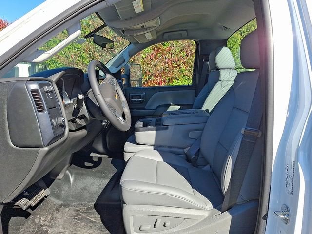 2024 Chevrolet Silverado 5500 HD Work Truck