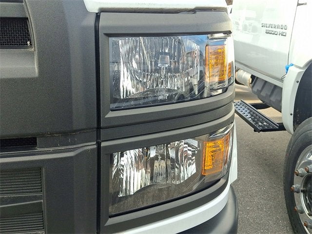 2023 Chevrolet Silverado 5500 HD Work Truck