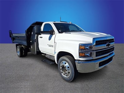 2023 Chevrolet Silverado 5500 HD Work Truck
