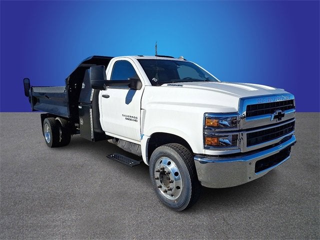 2023 Chevrolet Silverado 5500 HD Work Truck