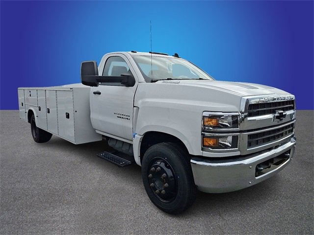 2023 Chevrolet Silverado 5500 HD Work Truck