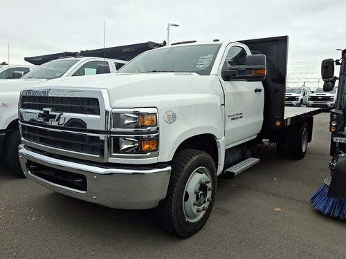 2024 Chevrolet Silverado 5500 HD Work Truck
