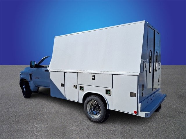 2023 Chevrolet Silverado 5500 HD Work Truck