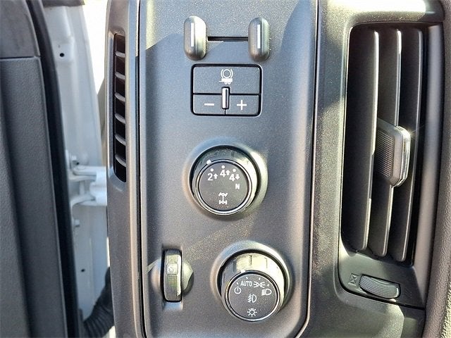 2023 Chevrolet Silverado 5500 HD Work Truck