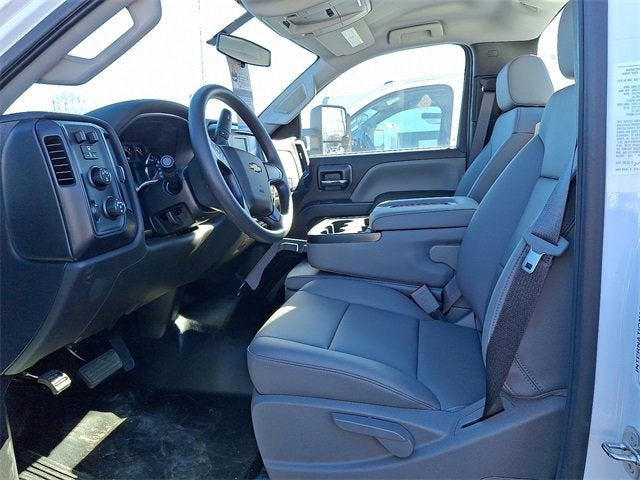 2023 Chevrolet Silverado 5500 HD Work Truck