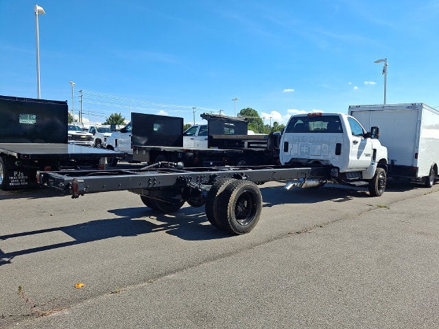 2022 Chevrolet Silverado 6500 HD Work Truck