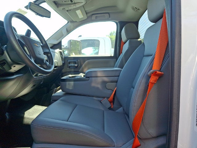 2022 Chevrolet Silverado 6500 HD Work Truck