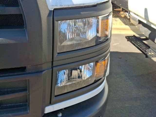 2022 Chevrolet Silverado 6500 HD Work Truck