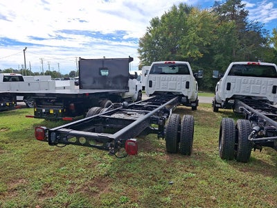 2022 Chevrolet Silverado 6500 HD Work Truck