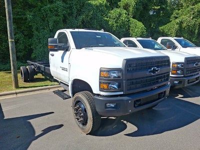 2022 Chevrolet Silverado 6500 HD Work Truck
