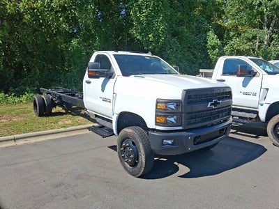 2022 Chevrolet Silverado 6500 HD Work Truck