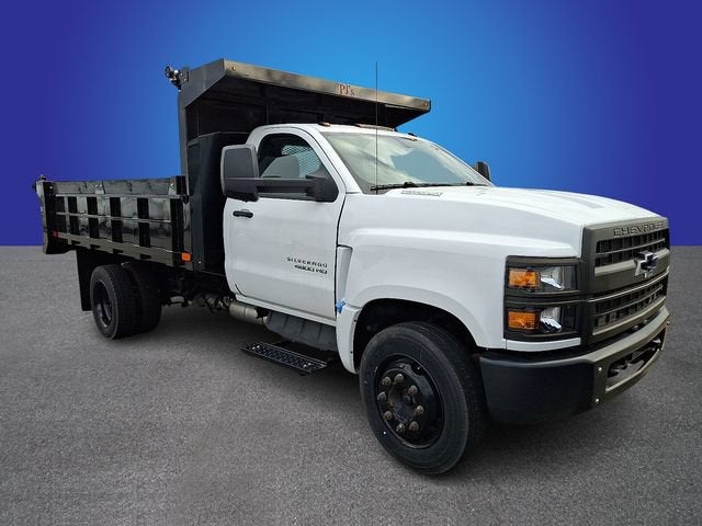 2022 Chevrolet Silverado 6500 HD Work Truck