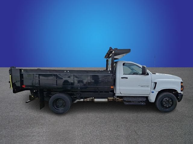 2022 Chevrolet Silverado 6500 HD Work Truck