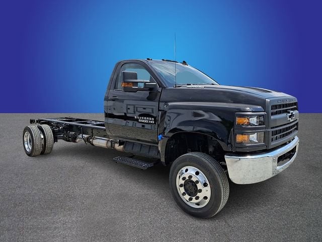 2026 Chevrolet Silverado 6500 HD LT