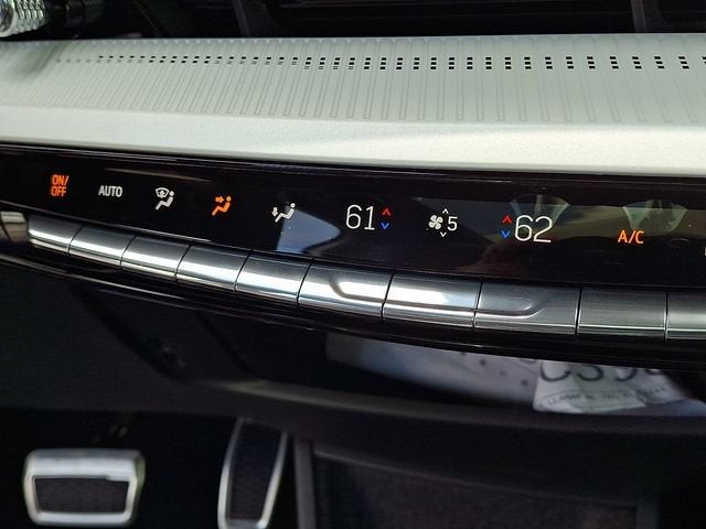 2027 Cadillac OPTIQ Luxury