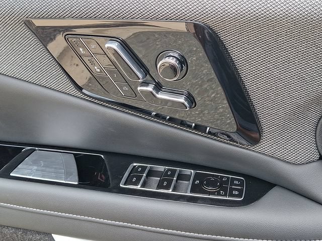 2027 Cadillac OPTIQ Luxury