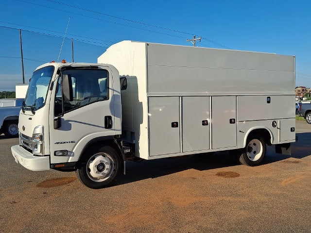 2025 Chevrolet Low Cab Forward 4500 HG Base